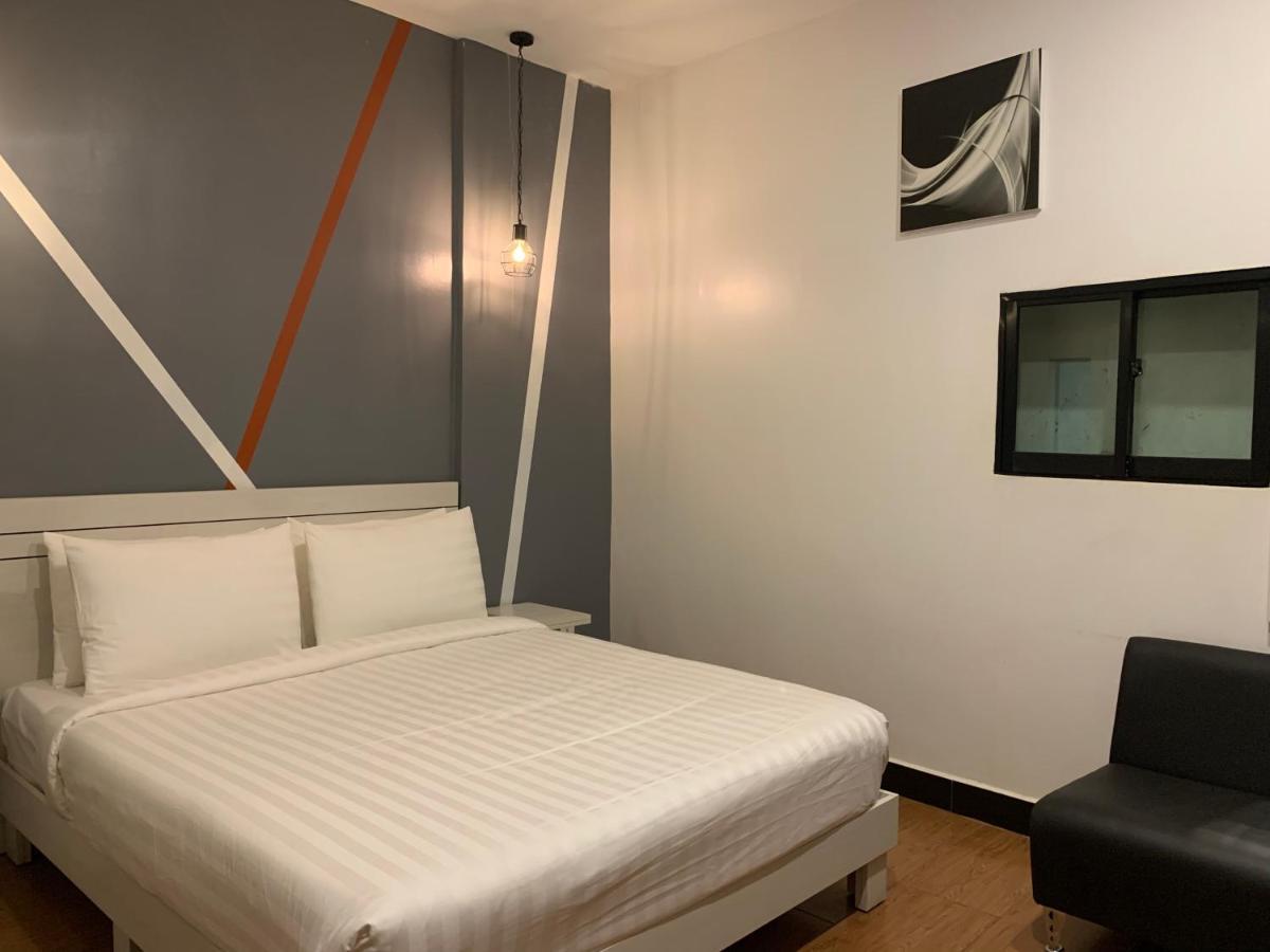 De Hotel Пном Пен Екстериор снимка
