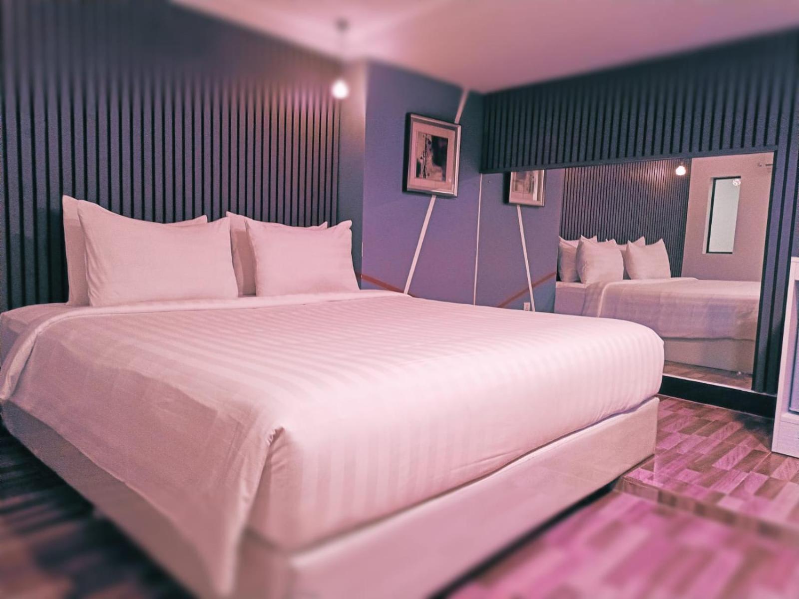 De Hotel Пном Пен Екстериор снимка