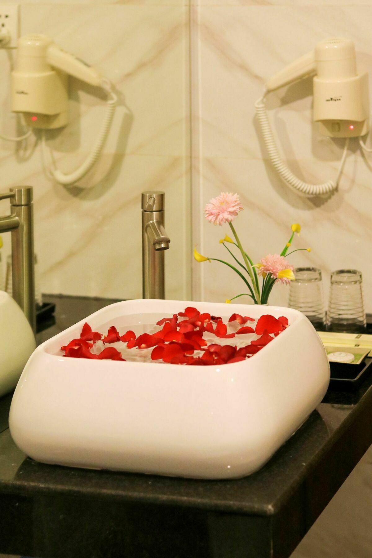 De Hotel Пном Пен Екстериор снимка