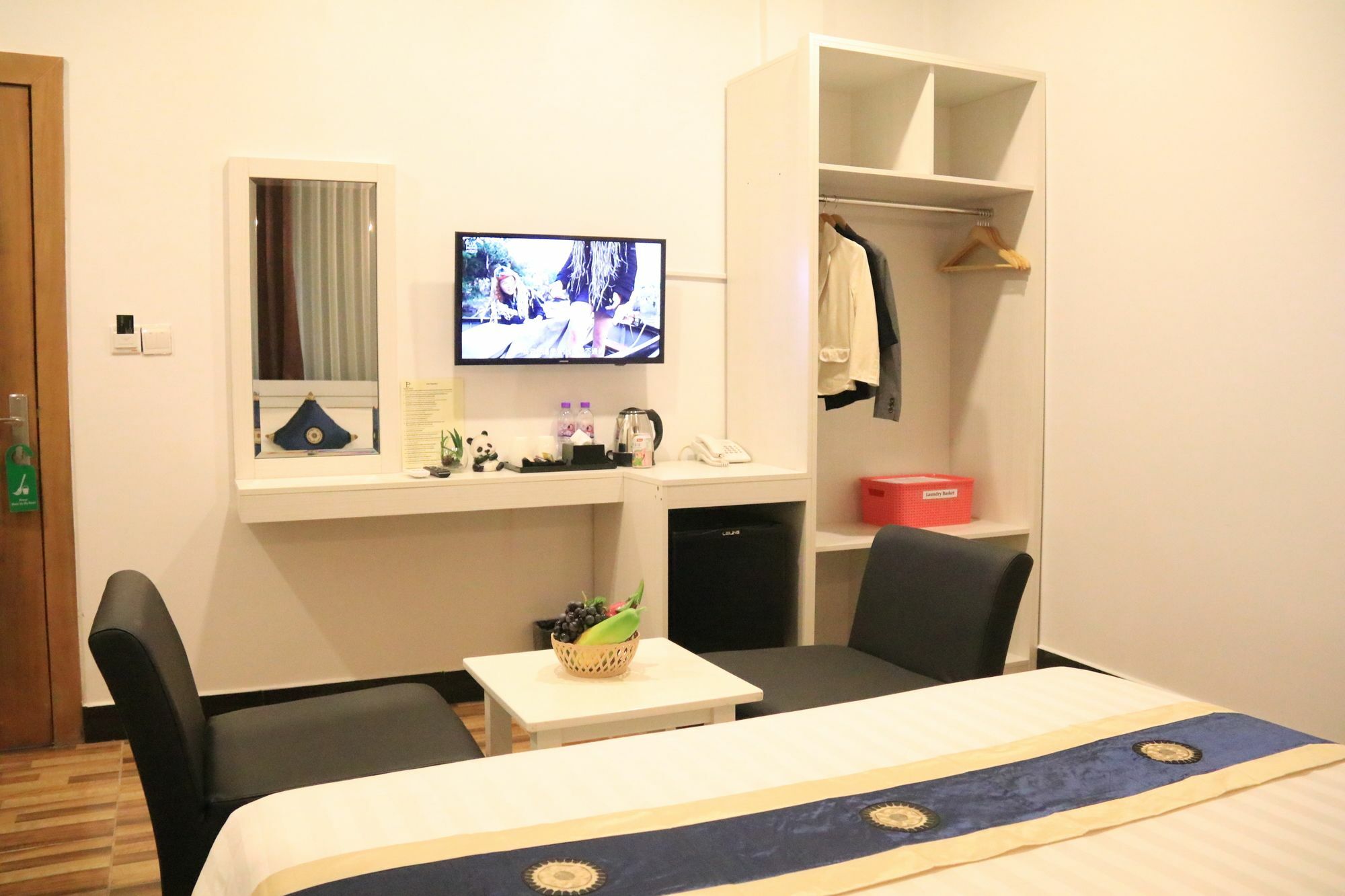 De Hotel Пном Пен Екстериор снимка